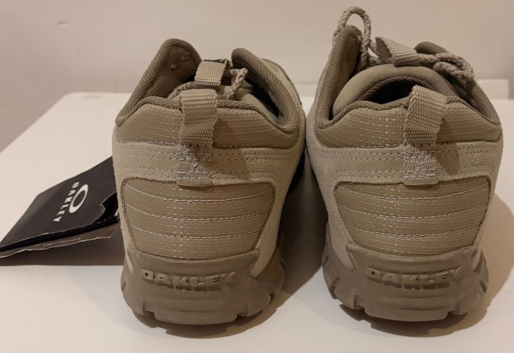 Bota Oakley Mod Modoc Low II