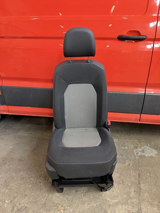 Man TGE , Crafter II fotel pasazera igła