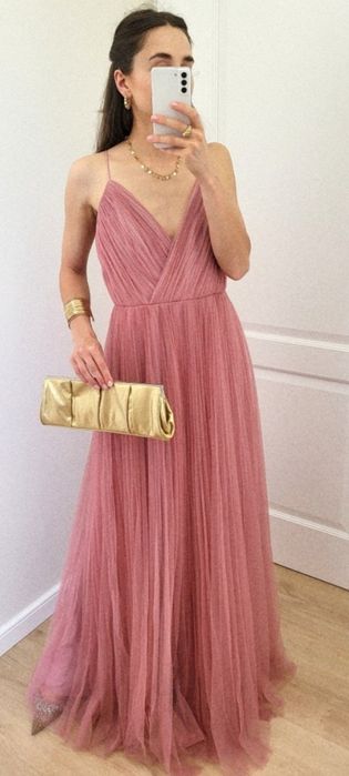 Плаття  бренду ASOS DESIGN
Розмір M-L
Ціна-900 грн