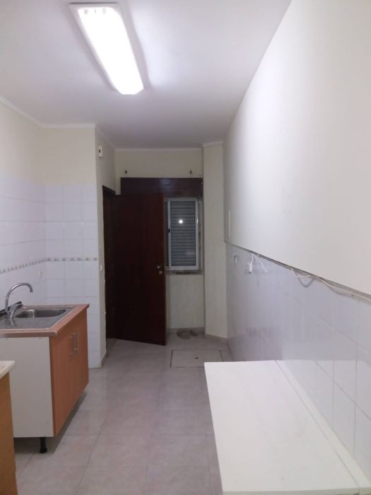Arrenda-se apartamento T1 - Centro da Vila