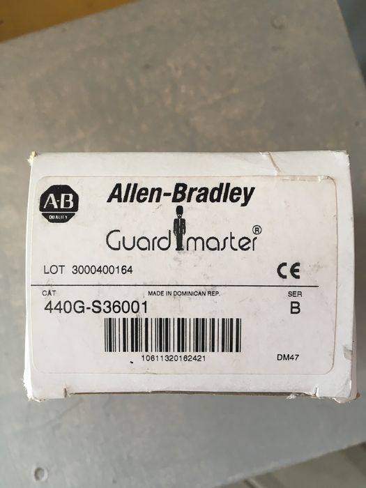 440G-S36001 GUARD MASTER Выключатель безопасности: блокирующий.