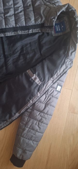 Чоловіча куртка демі-зима