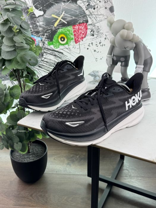 Кросівки Hoka Clifton 9 45 розмір Е15403