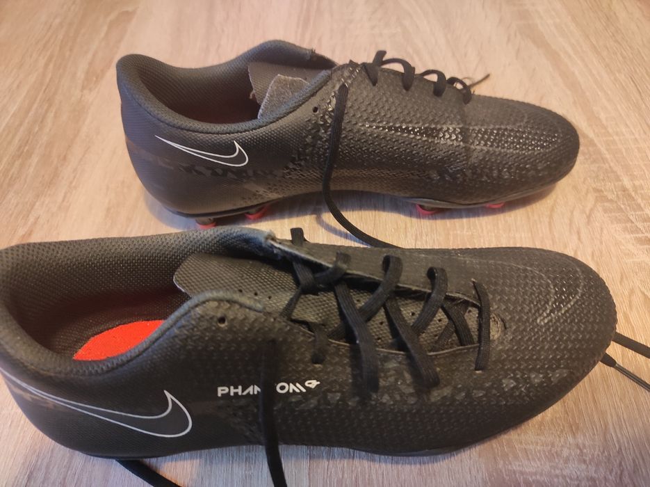 Buty korki  firmy Nike