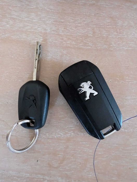 Peugeot 208 — fotografia 4
