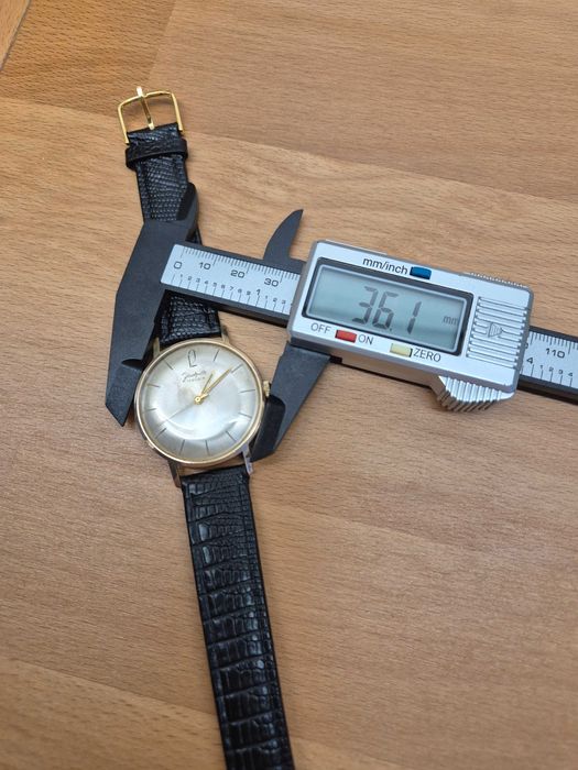 Męski zegarek *Glashutte*garniturowiec