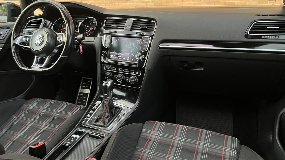 Vw Golf 7 Gti Caixa Dsg  Panorama