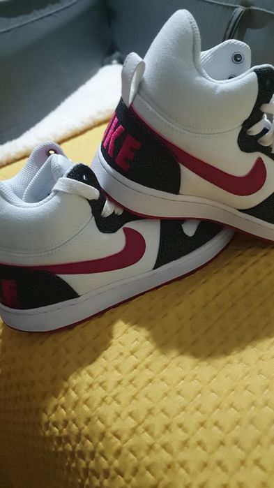 Sapatilhas Nike bota