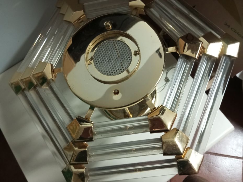 Um candeeiro de teto