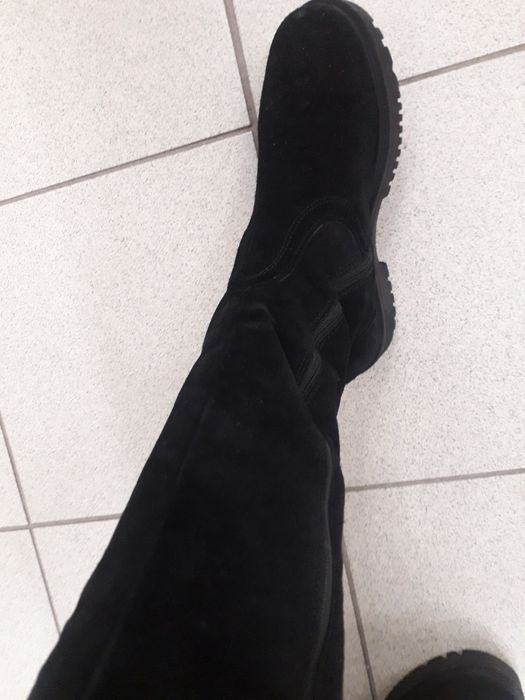 Замшеві сапоги на меху майже нові гарний стан