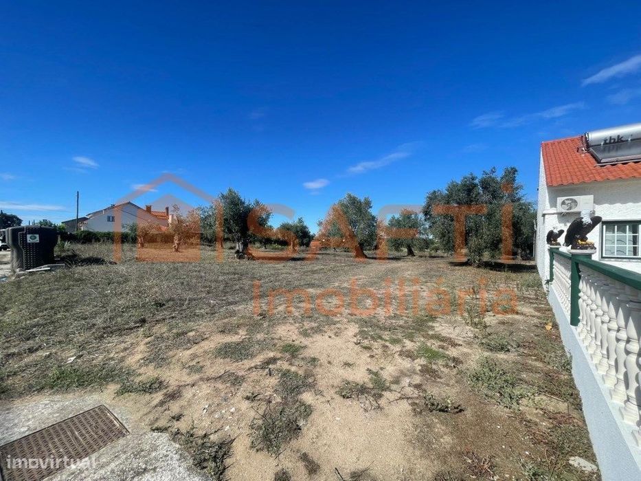 Terreno urbano em Maxieira, S. Pedro de Tomar, Tomar — Tomar (São João Baptista) E Santa Maria Dos Olivais, Santarém
