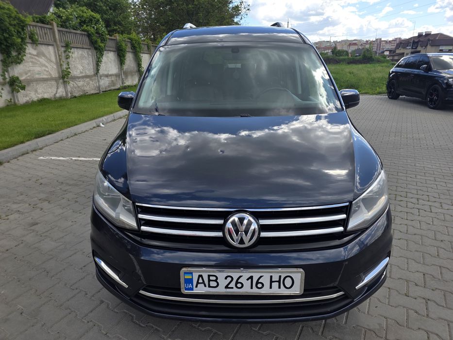 Volkswagen Caddy 2015 року • 2.0 TDI 110 кВт / 150 к.с. • DSG • Long • 7 місць