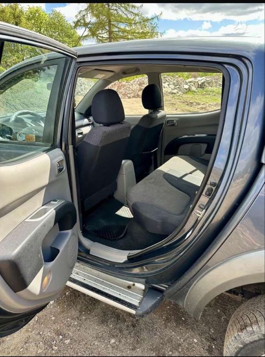 Л 200 пікап пікап