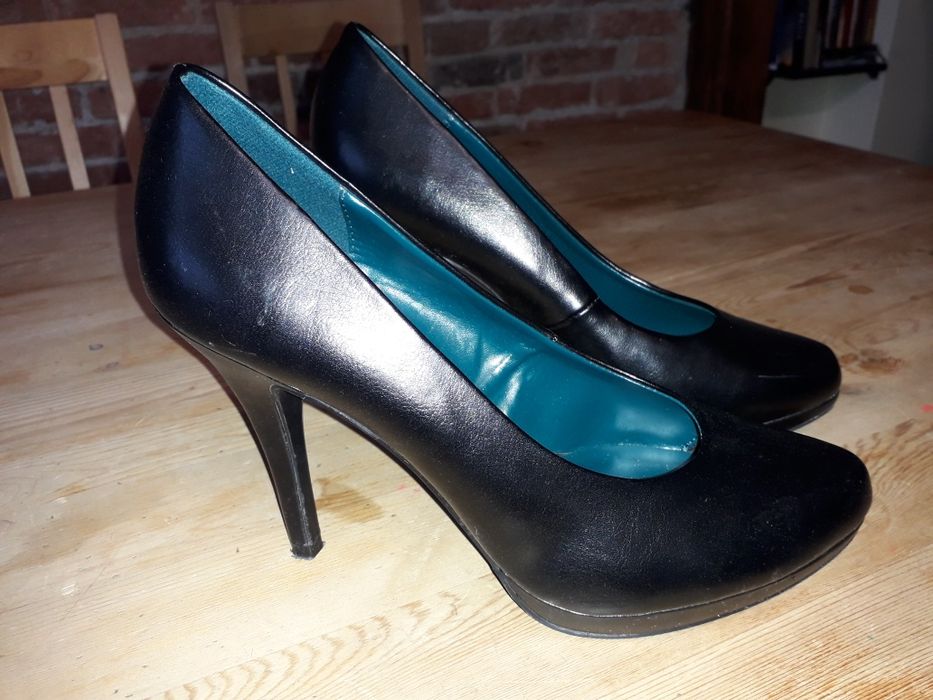 Czarne szpilki greceland platforma 39