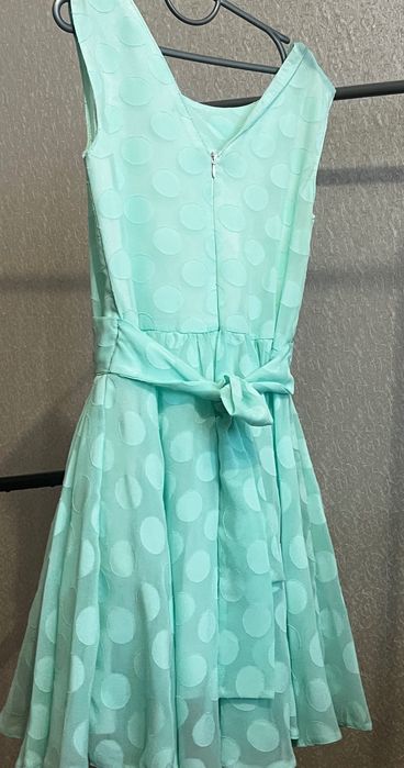 Бірюзова сукня для дівчинки