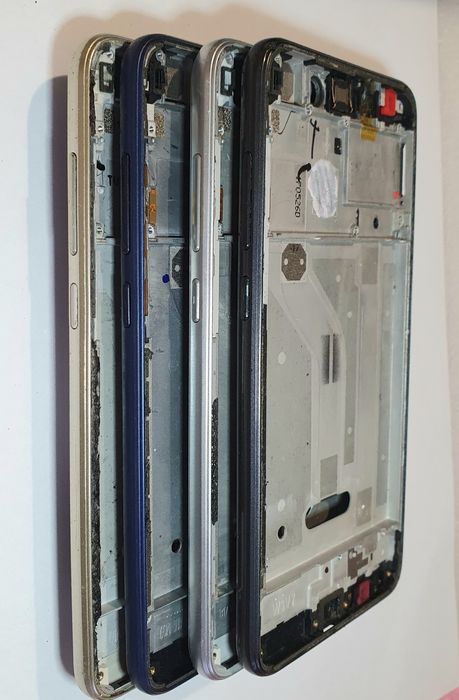 Рамка Huawei  P 8 lite 2017