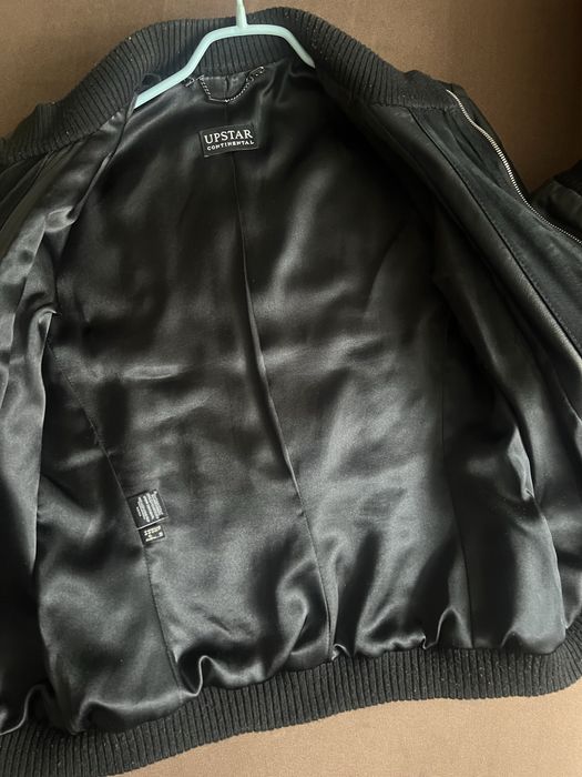 Куртка жіноча «Бомбер»