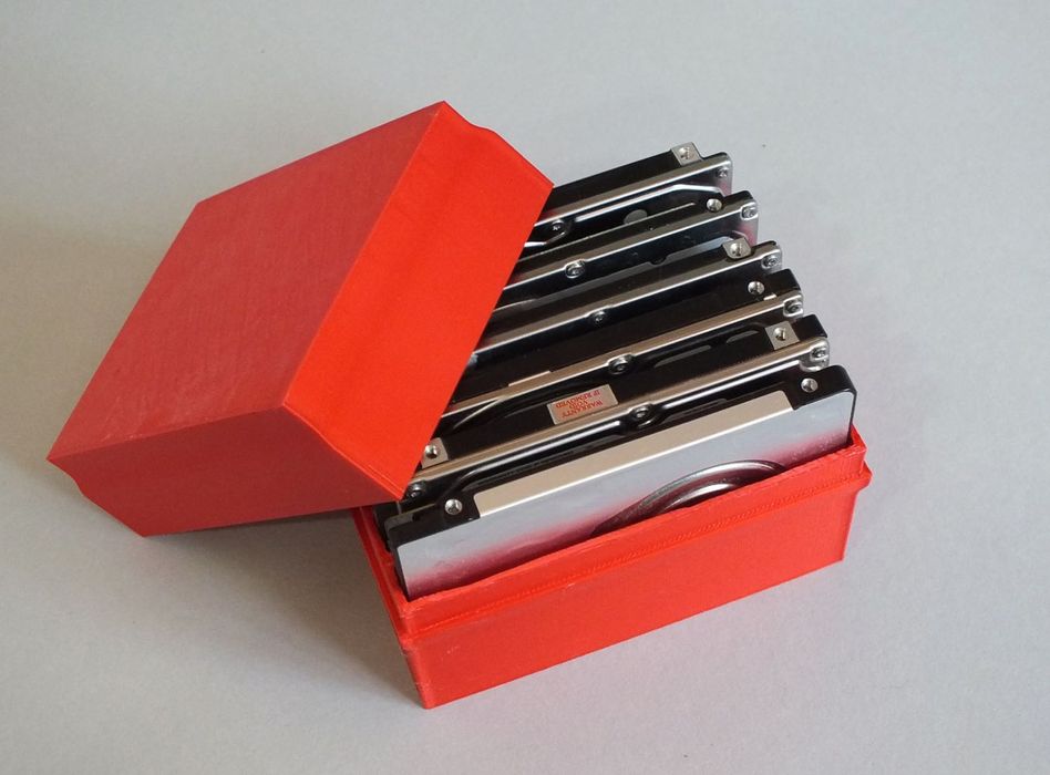 caixa para armazenar 6 hdd/SSD 2.5