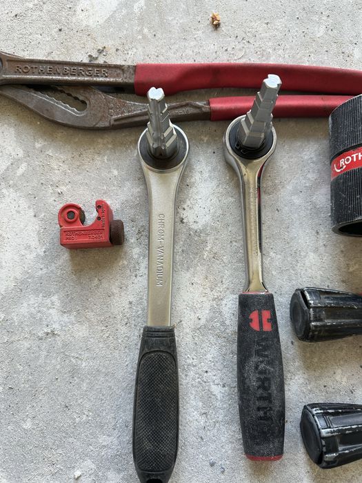 Hydraulika zestaw kluczy i obcinaczek
