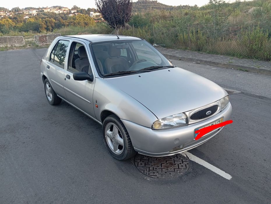 Ford fiesta 1.25 gasolina com direcao assistida