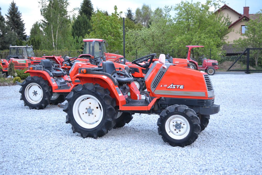 Traktorek japoński mini traktor Iseki Kubota