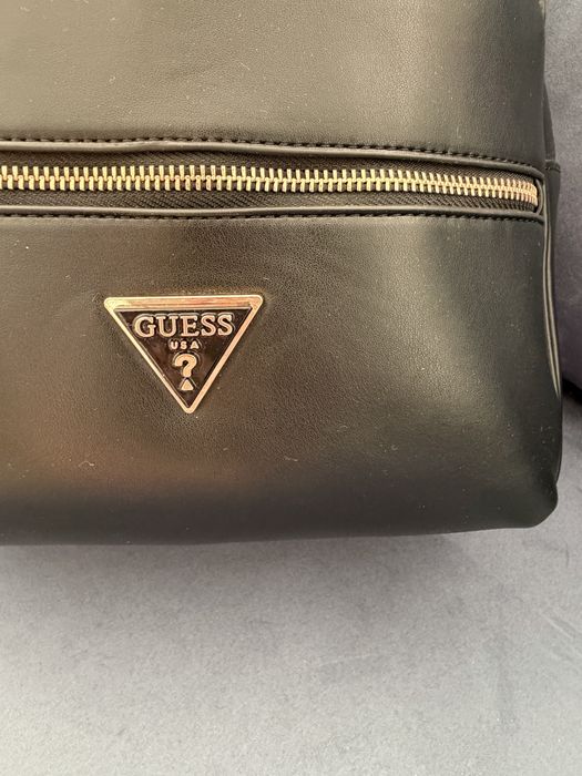 Рюкзак Guess рюкзак