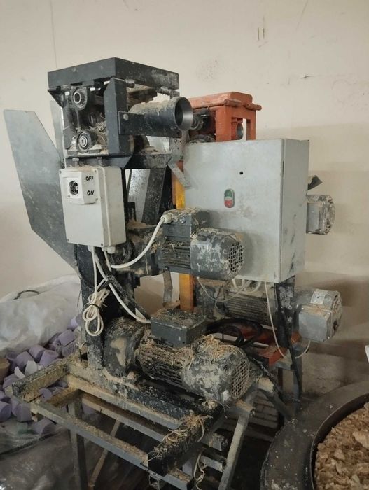 Gilotyna do liny, podpałka z wełny drzewnej