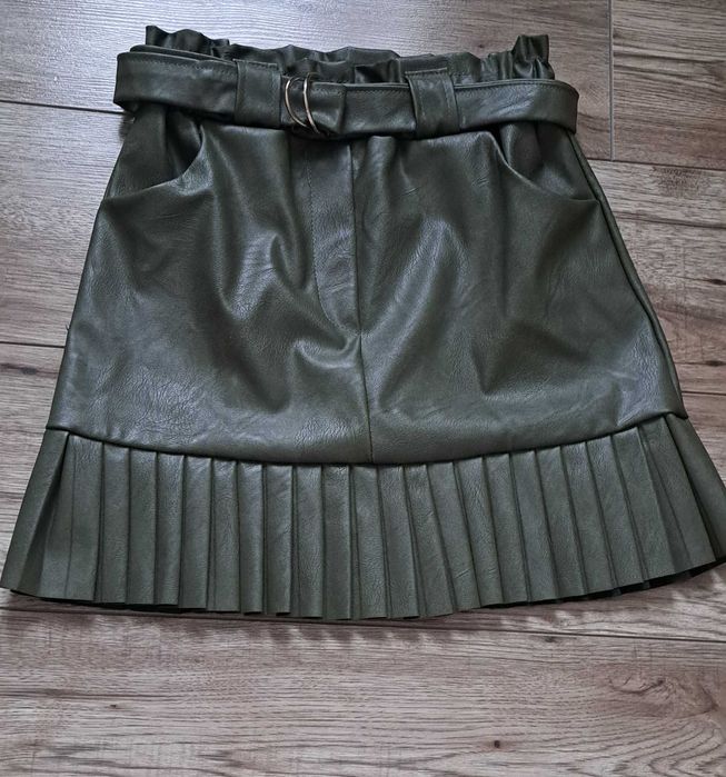 Spódnica z eko skóry