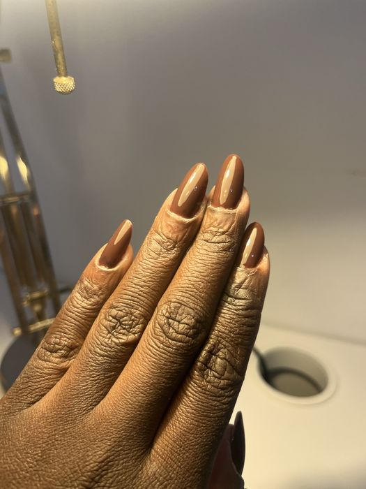 Faço unhas em Alhos vedros