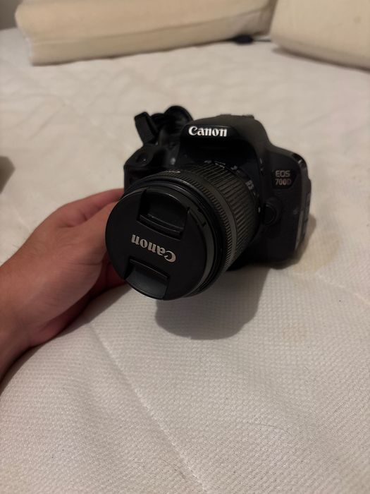 Cânon EOS 700D 18M 18-55 mm IS STM, B