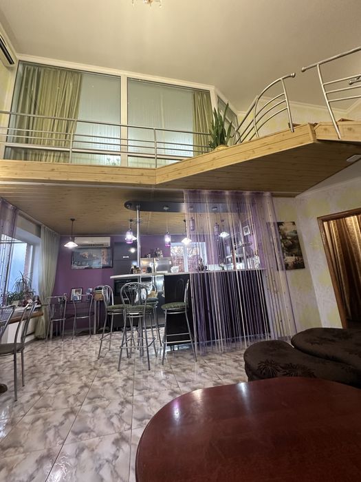 Продам Фасадный Дом на 10 Фонтана