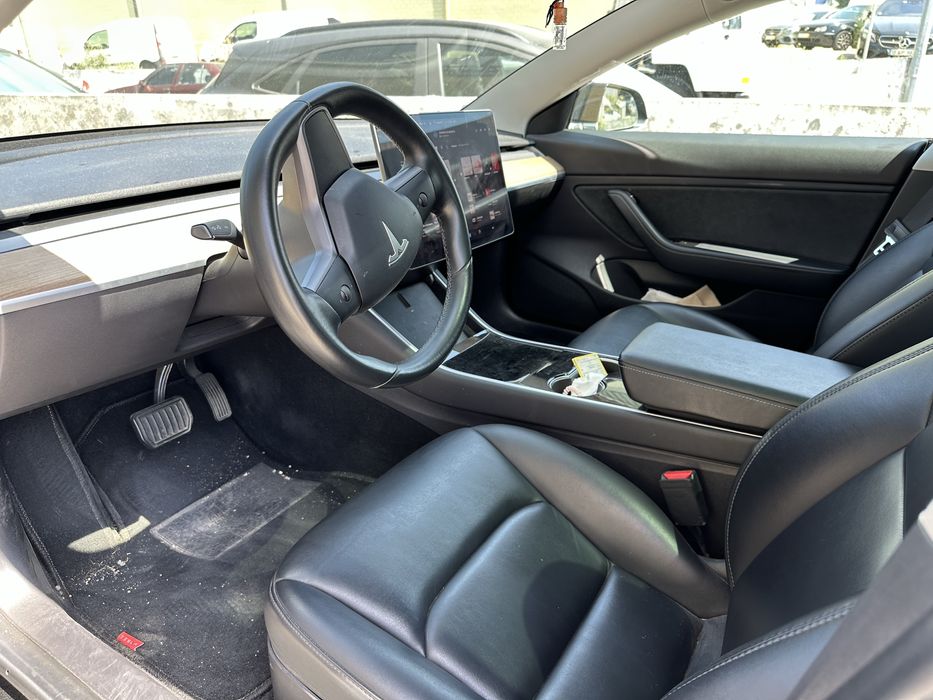 Tesla Model 3 SR+ - Oportunidade