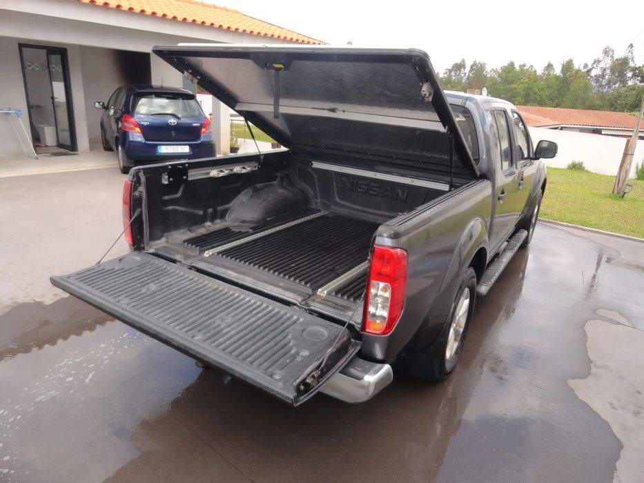Nissan Navara 2.5 dCi CD SE AT 4WD