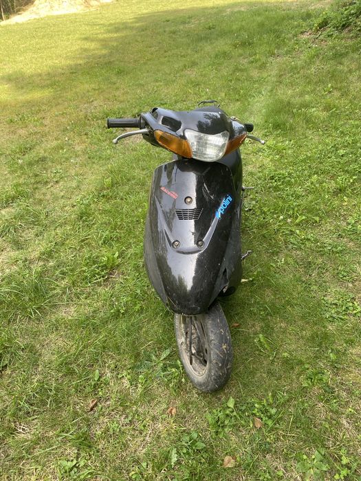 Скутер Suzuki Lets 3 бабочка