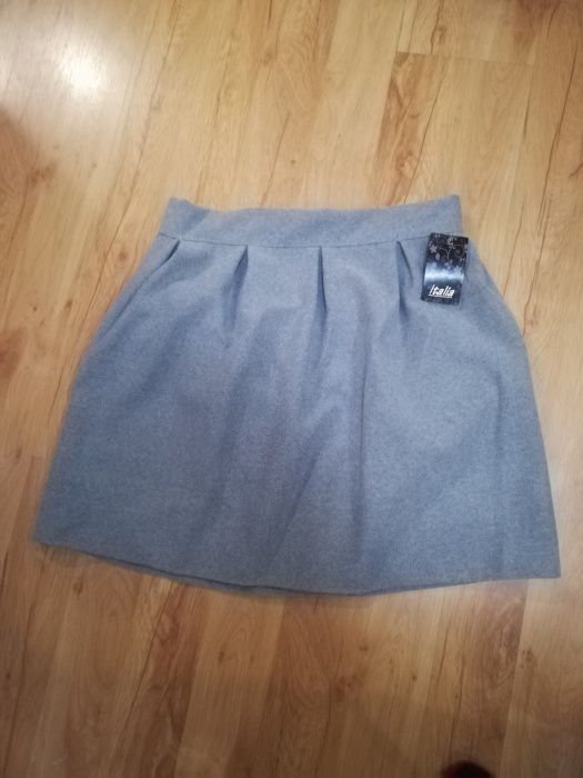 Sprzedam spodniczke rozmiar XL