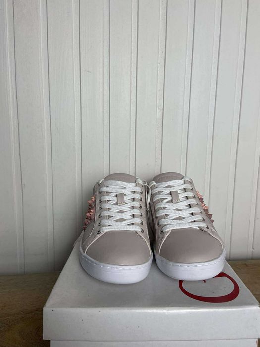 Trampki damskie Guess szare skóra org 37