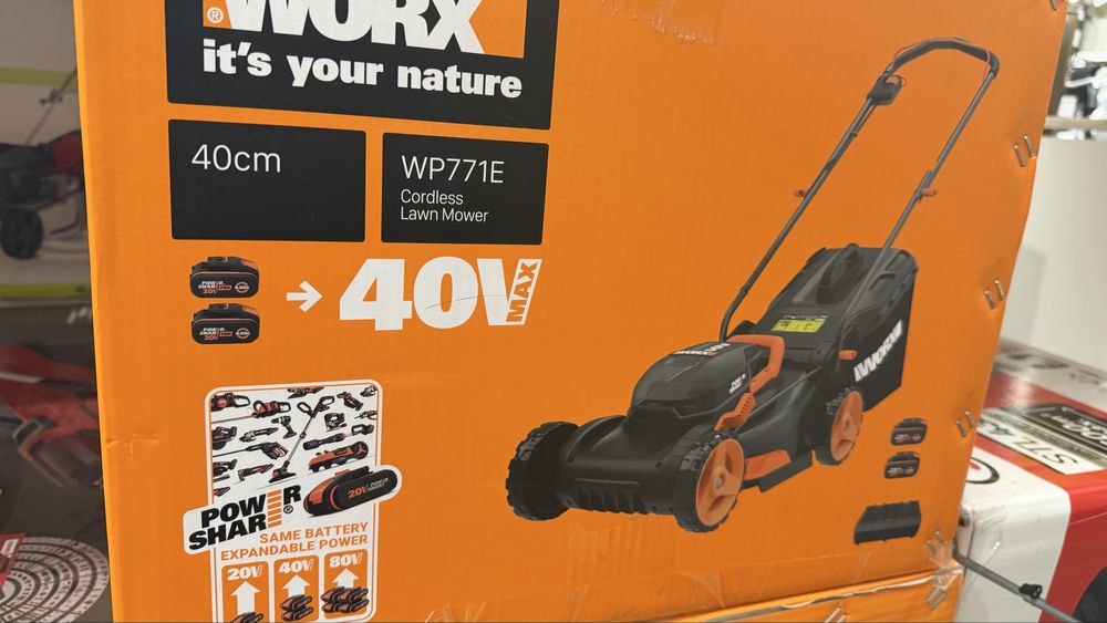 Corta relvas Worx bateria c/ oferta aparadora