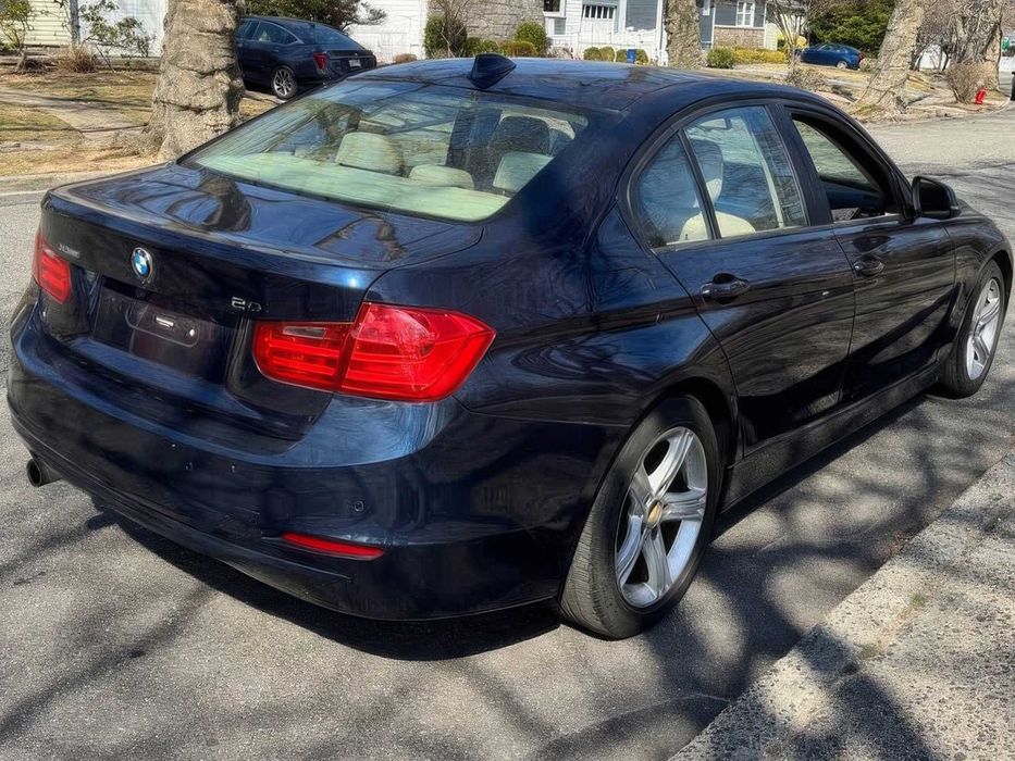 BMW 3 Series 320i xDrive      2014