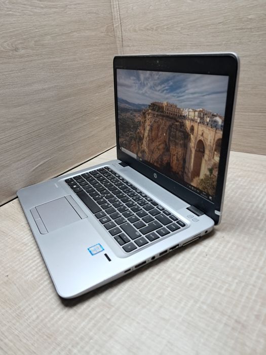 HP Elite Desk 840r G4 (i5-7300U/8gb ddr4/ssd256)