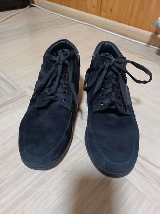 Зимові замшеві черевики(ботинки)Стан ідеальний