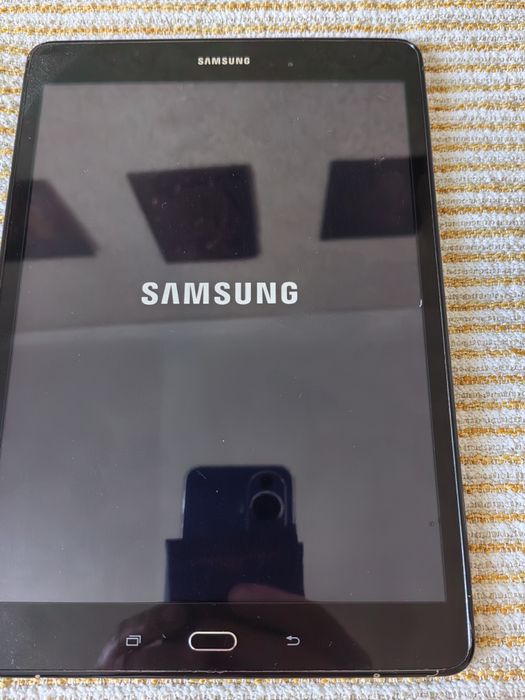 Планшет Samsung Galaxy Taba.