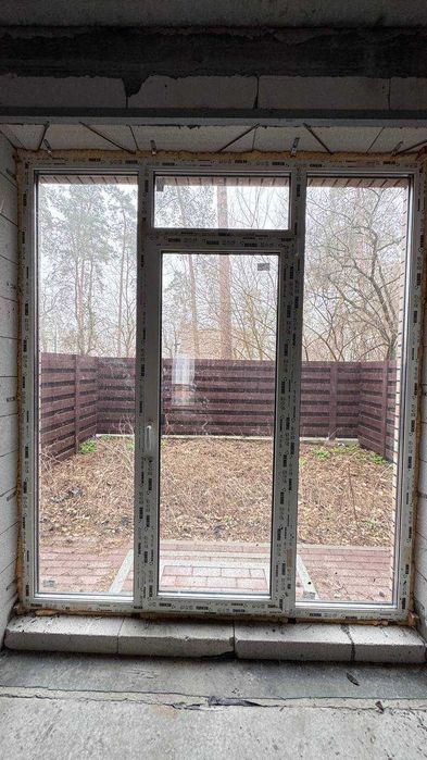 Лісова Буча, двоповерховий таунхаус в оточенні сосен, з документами