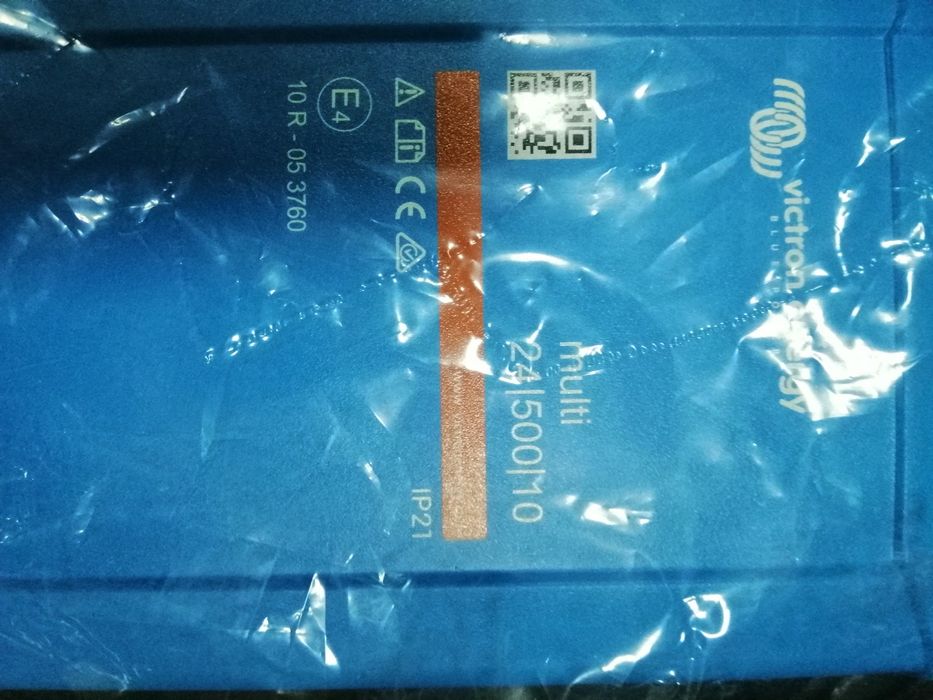 Інвертор із вбудованим зарядним  Victron Energy MultiPlus 24/500/10-16