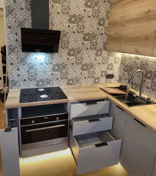 Кухня під ваші розміри , виготовлення фабрики та Віяр