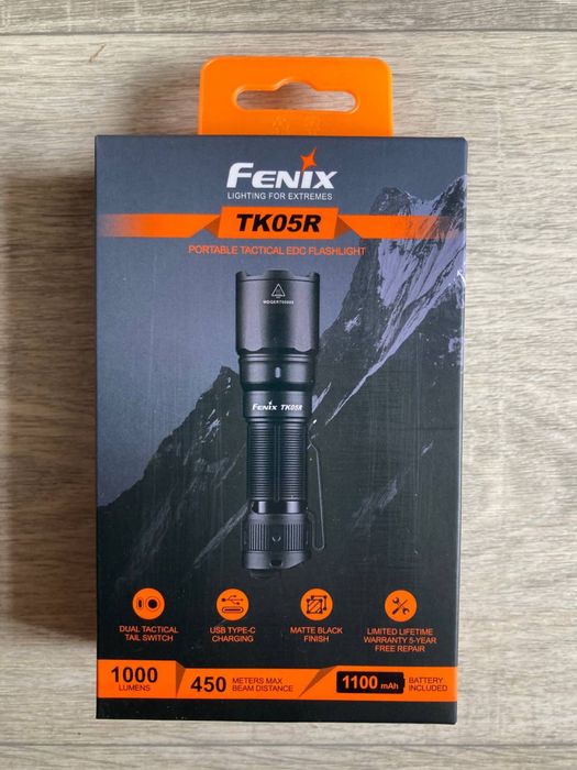 Тактичний ліхтар Fenix TK05R з акумулятором