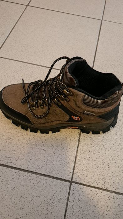 Bota de caminhada