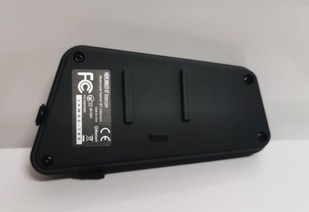 2- Auriculares/ Intercomunicadores Bluetooth C/ Radio/ Motard (NOVOS)