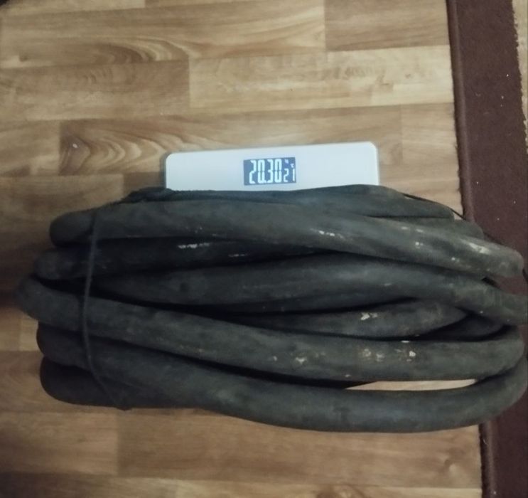 Кабель чотирехжильний