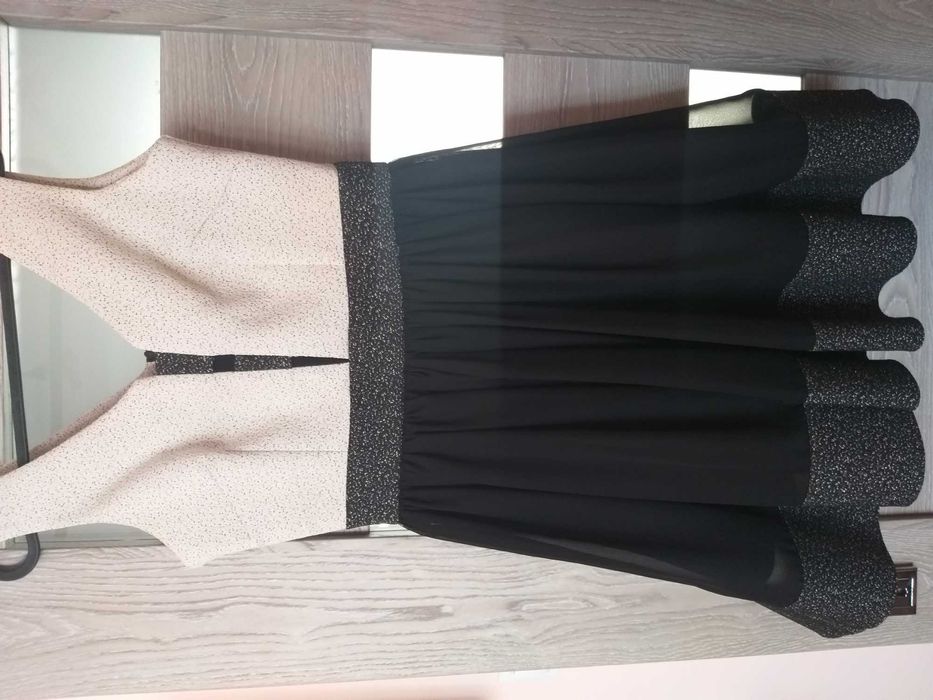 Sukienka czarno-biała