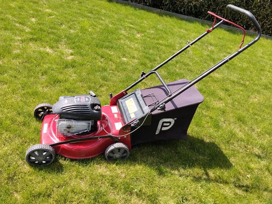 Kosiarka spalinowa z silnikiem Briggs & Stratton